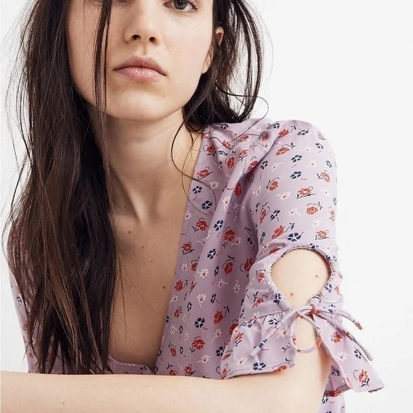 Madewell NWT Tie-Sleeve Wrap Top in Prairie Posies size 6 - Picture 4 of 12